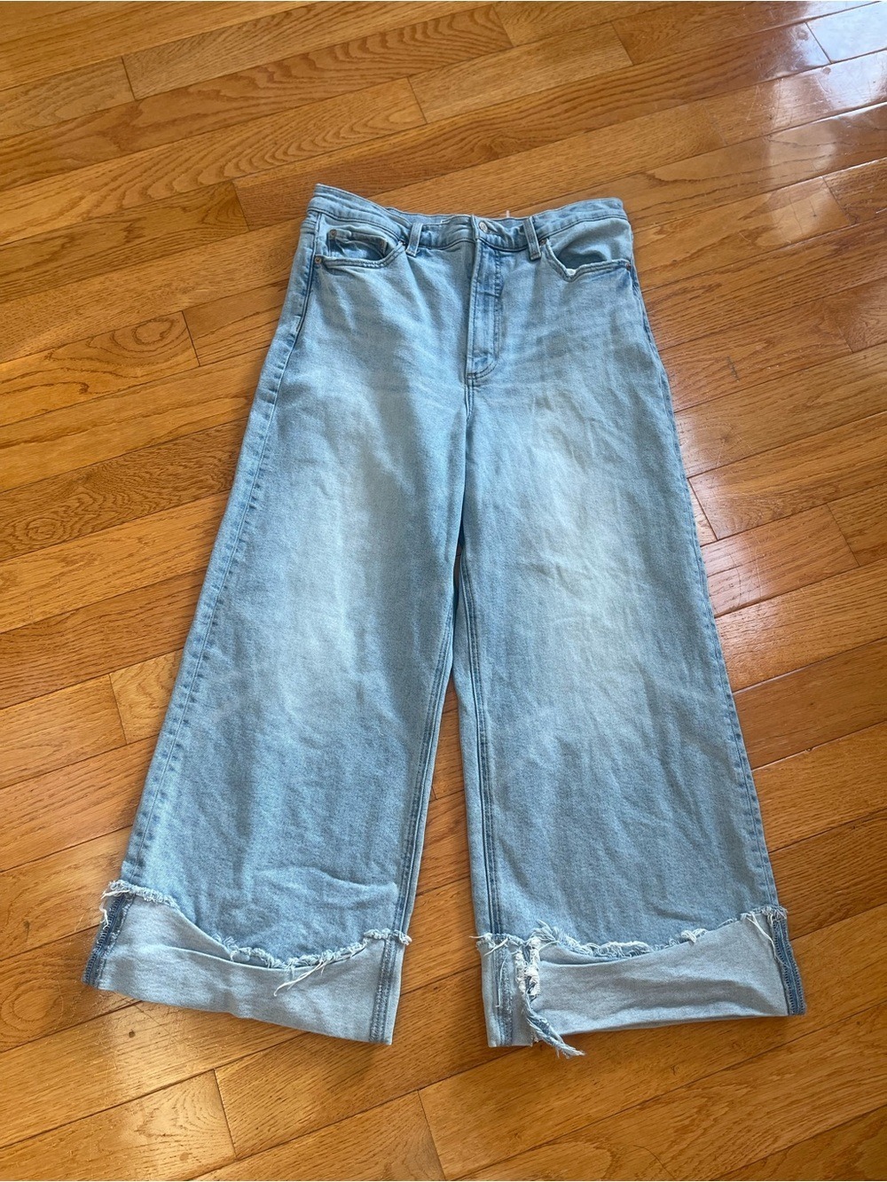 Pistola Lana High Rise Distressed Ultra-Wide-Leg Cuffed Jeans Light wash Sz 32 - Picture 5 of 16